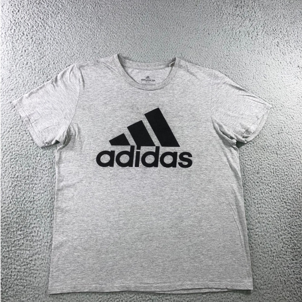 Adidas Amplifier Tee Mens L Gray S/S Badge of Sport Logo T-Shirt Relaxed Classic